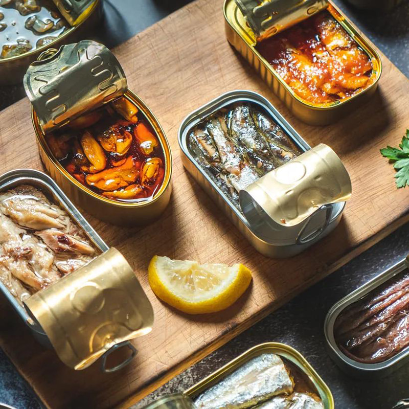 Mezclador de doble hélice para alimentación acuática